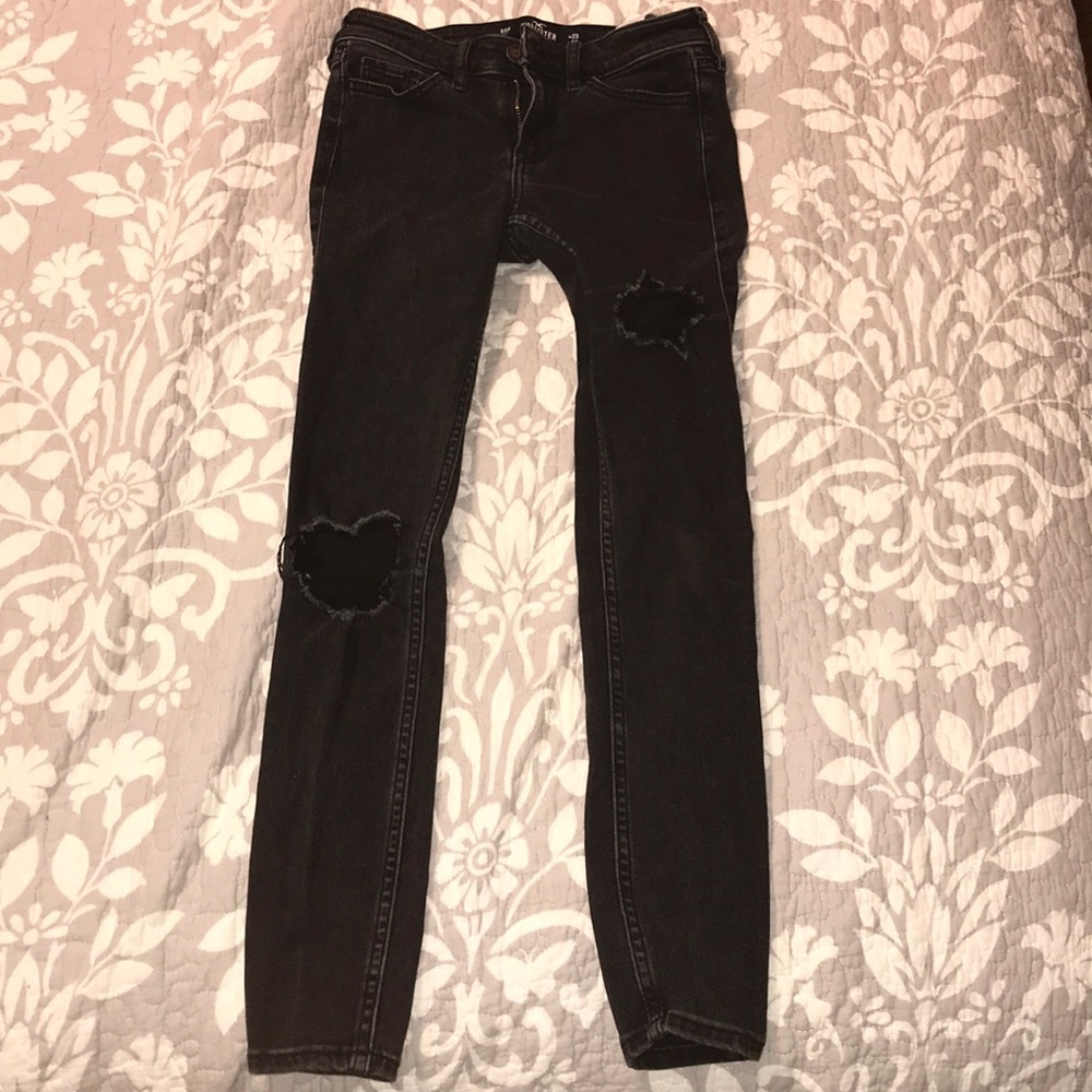 Black Hollister skinny jeans